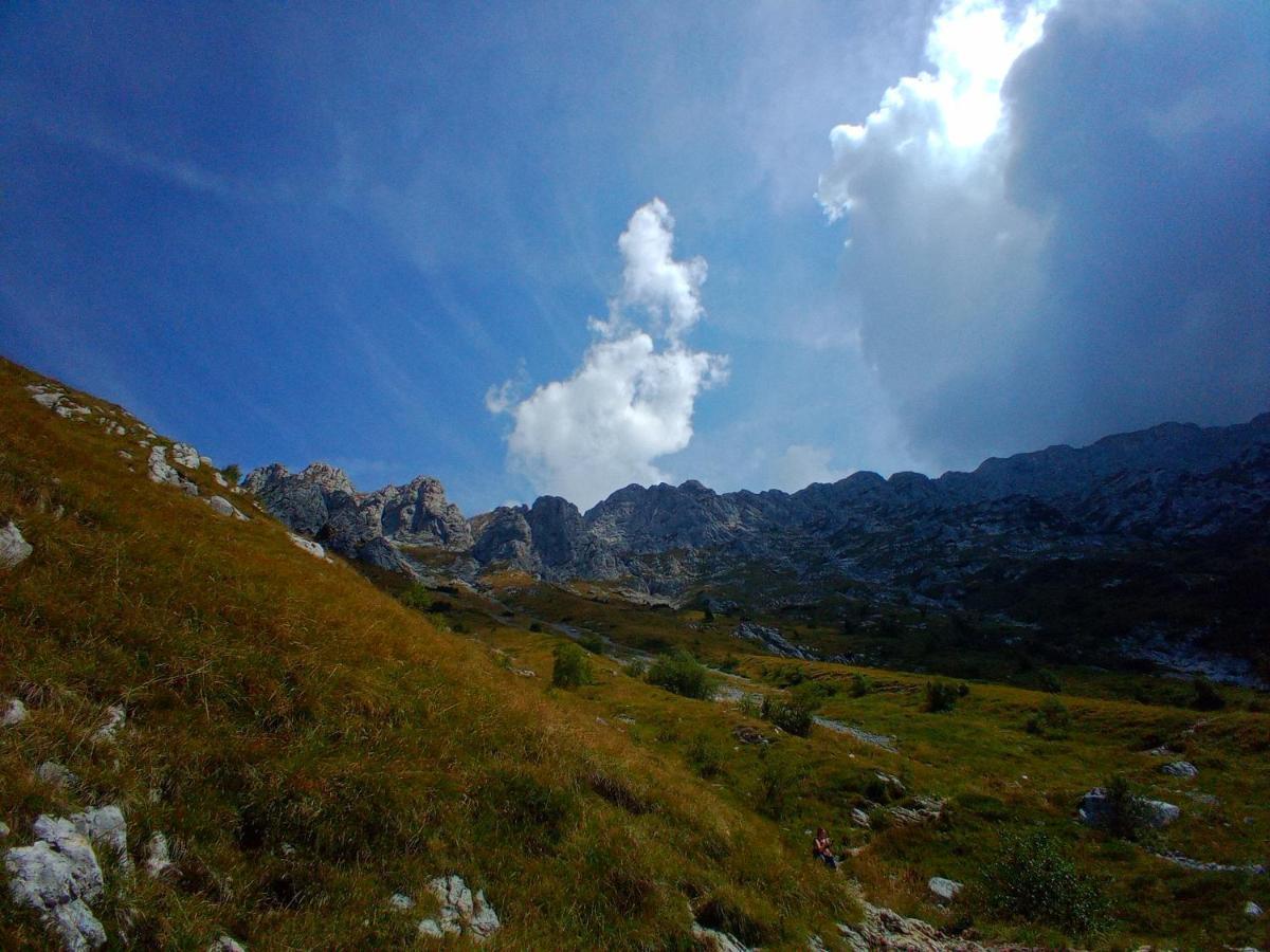 Il Giardino Di Cres Bed & Breakfast Esino Lario Bagian luar foto